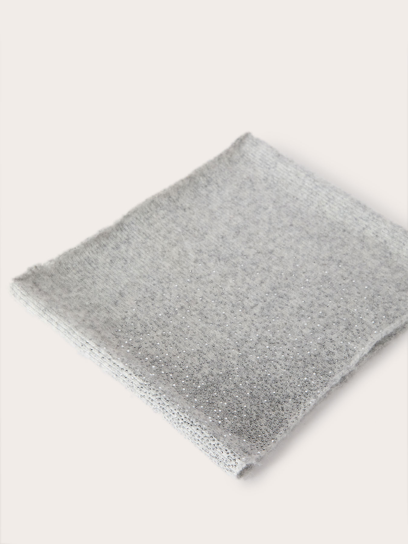 Fular tricotat cu strasuri image number 2