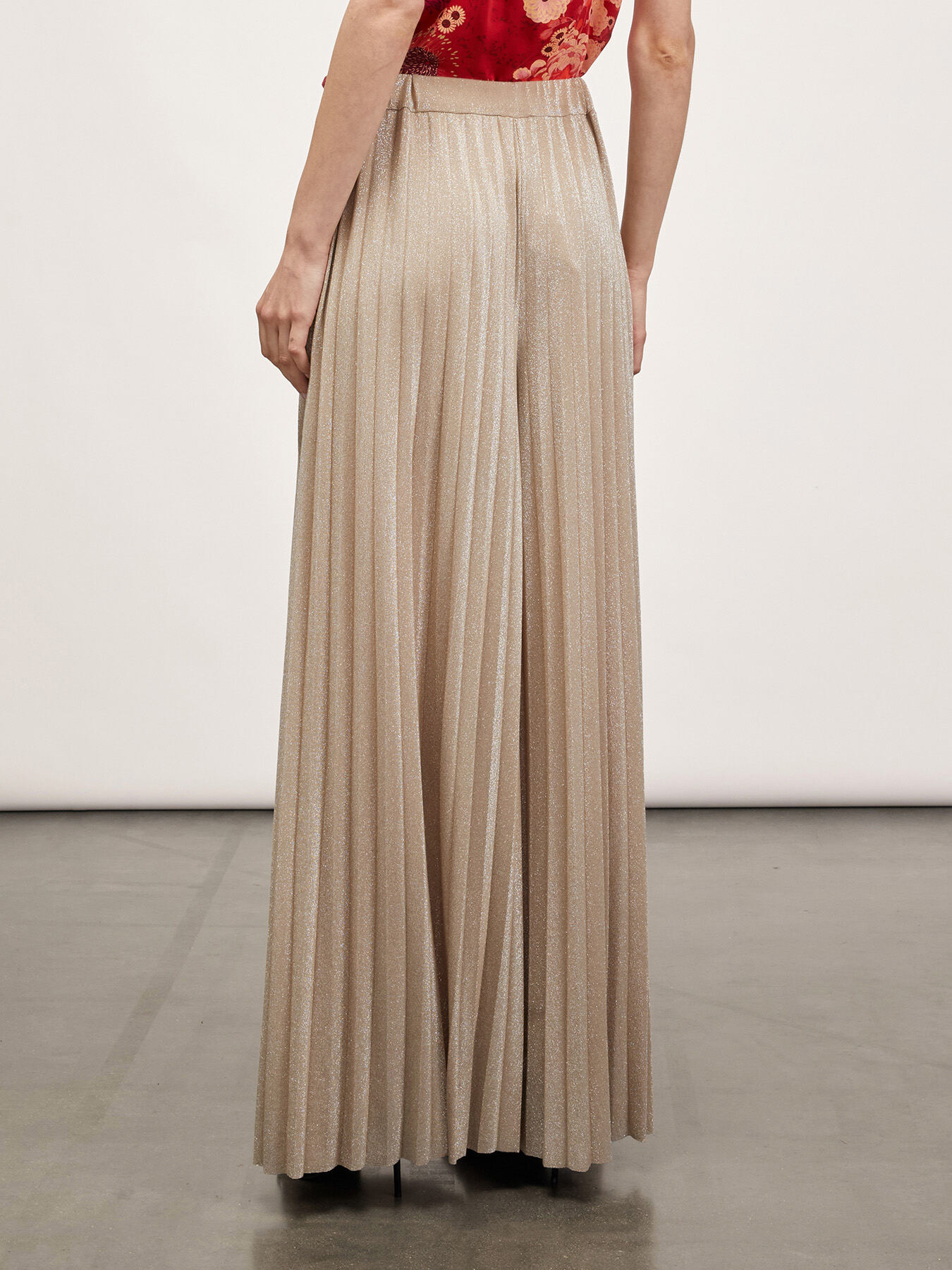 Pantalones plisados en tejido de punto lúrex image number 1