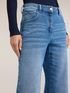 Jeans wide leg con pliegue frontal image number 3