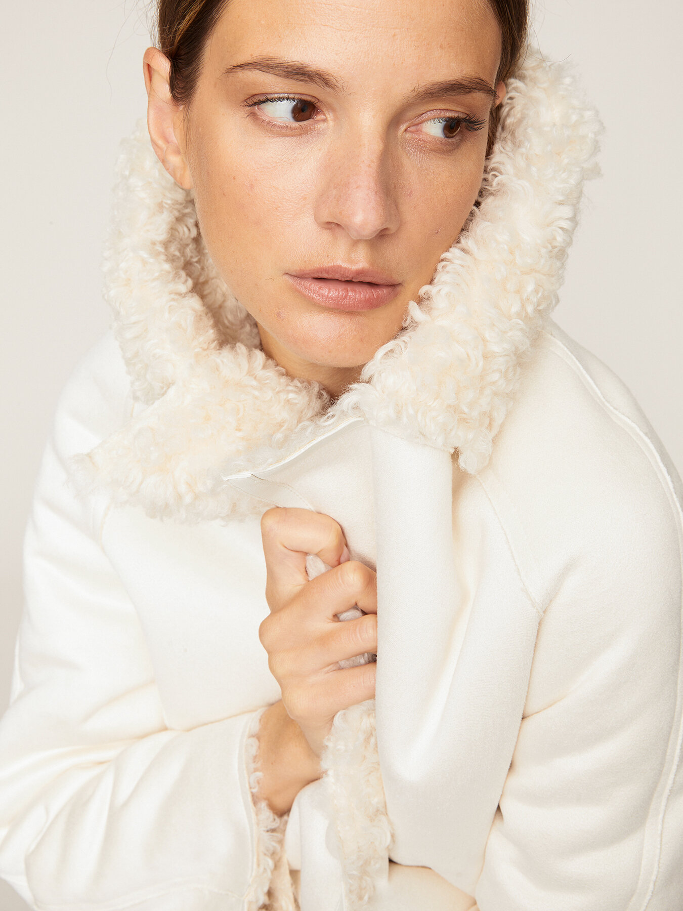 Cappotto lungo in finto montone effetto riccio image number 2