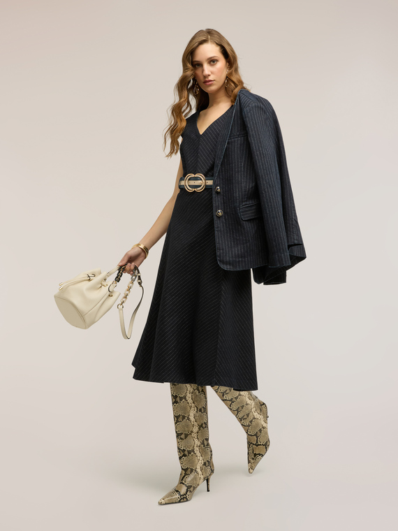 Robe &eacute;vas&eacute;e en denim ray&eacute;