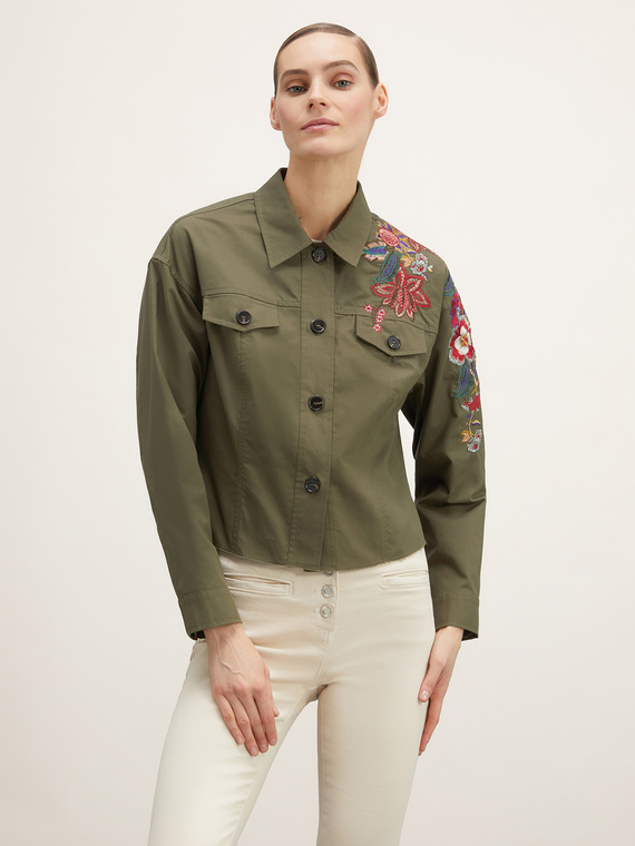 Short jacket with floral embroidery