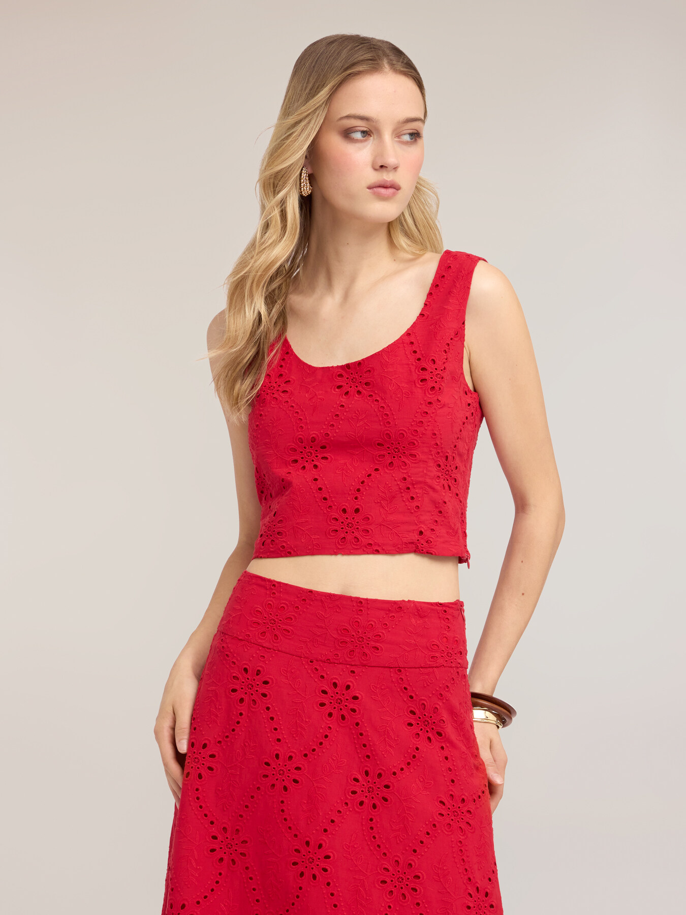 Crop top in broderie anglaise image number 0