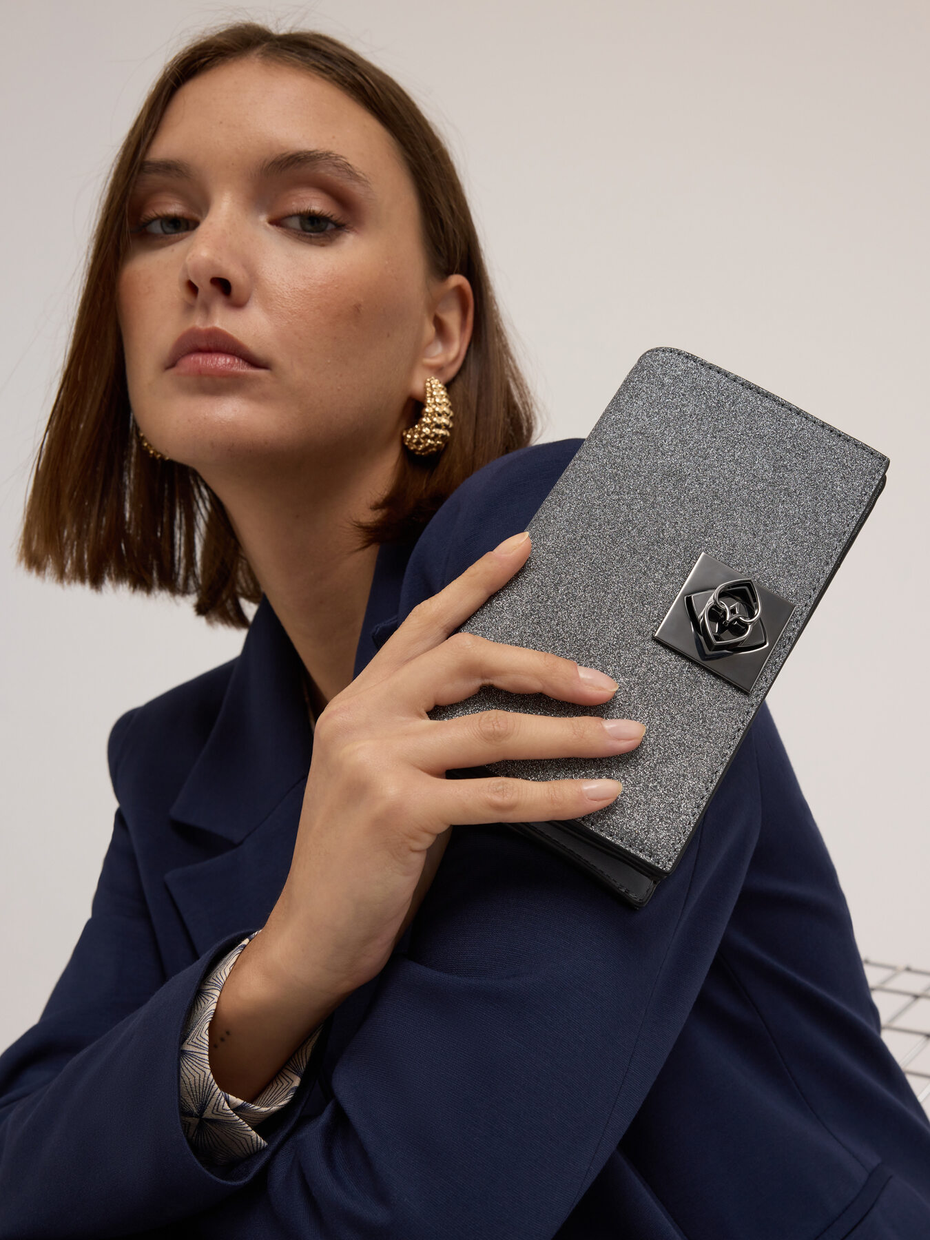 Glitter-coated fabric Wallet Bag image number 0