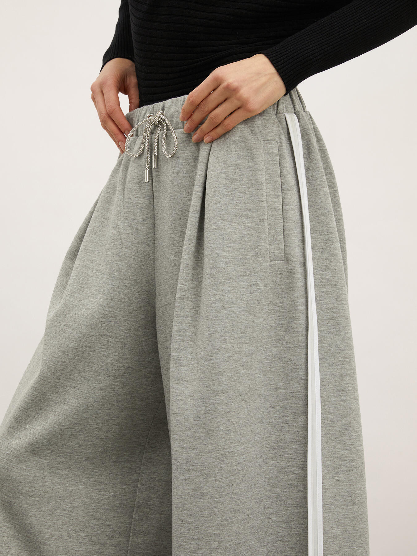 Pantaloni palazzo effetto neoprene image number 2