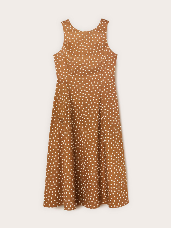 Ausgestelltes Kleid mit Punkten