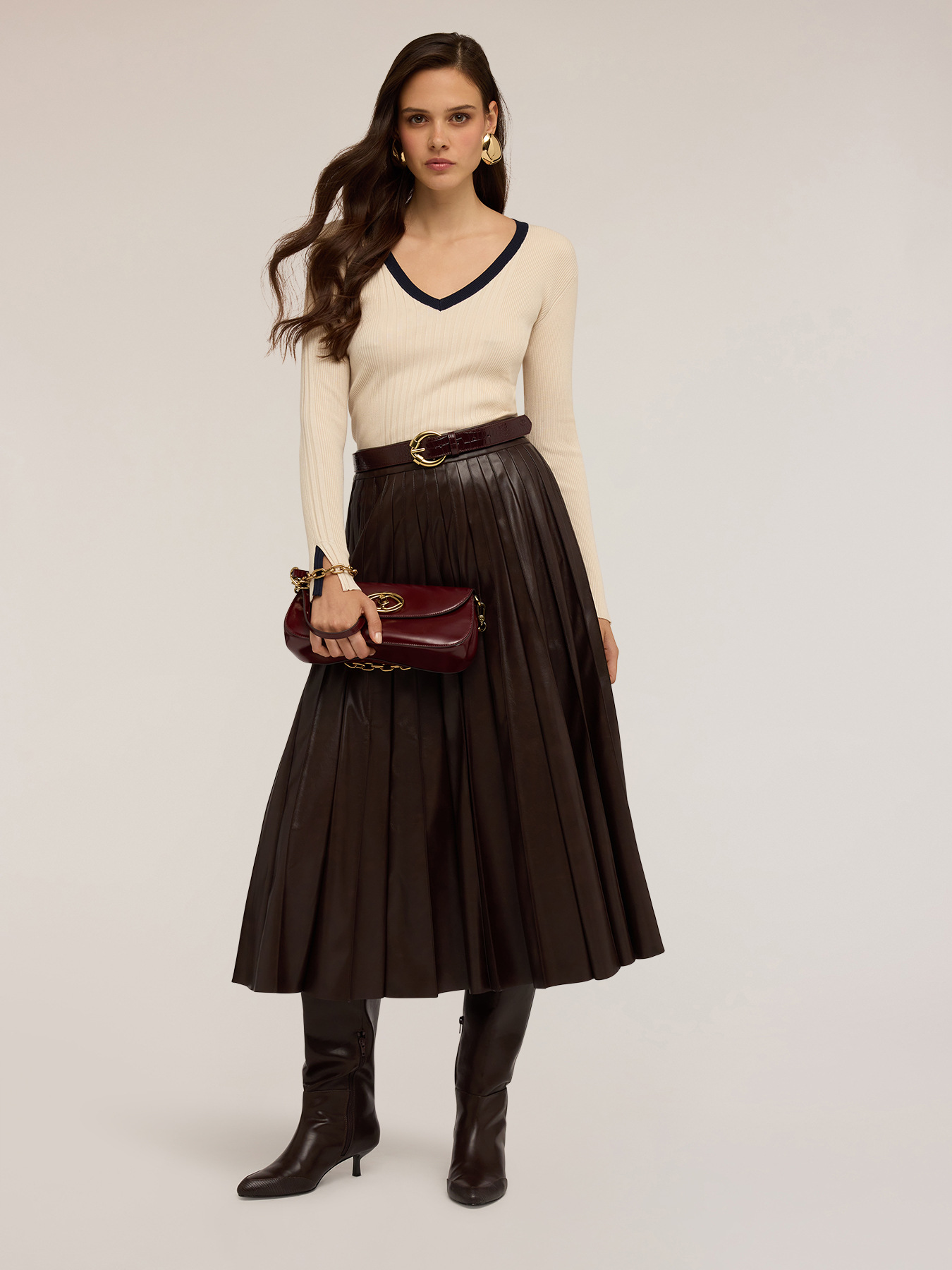 Two-tone ribbed sweater image number 3