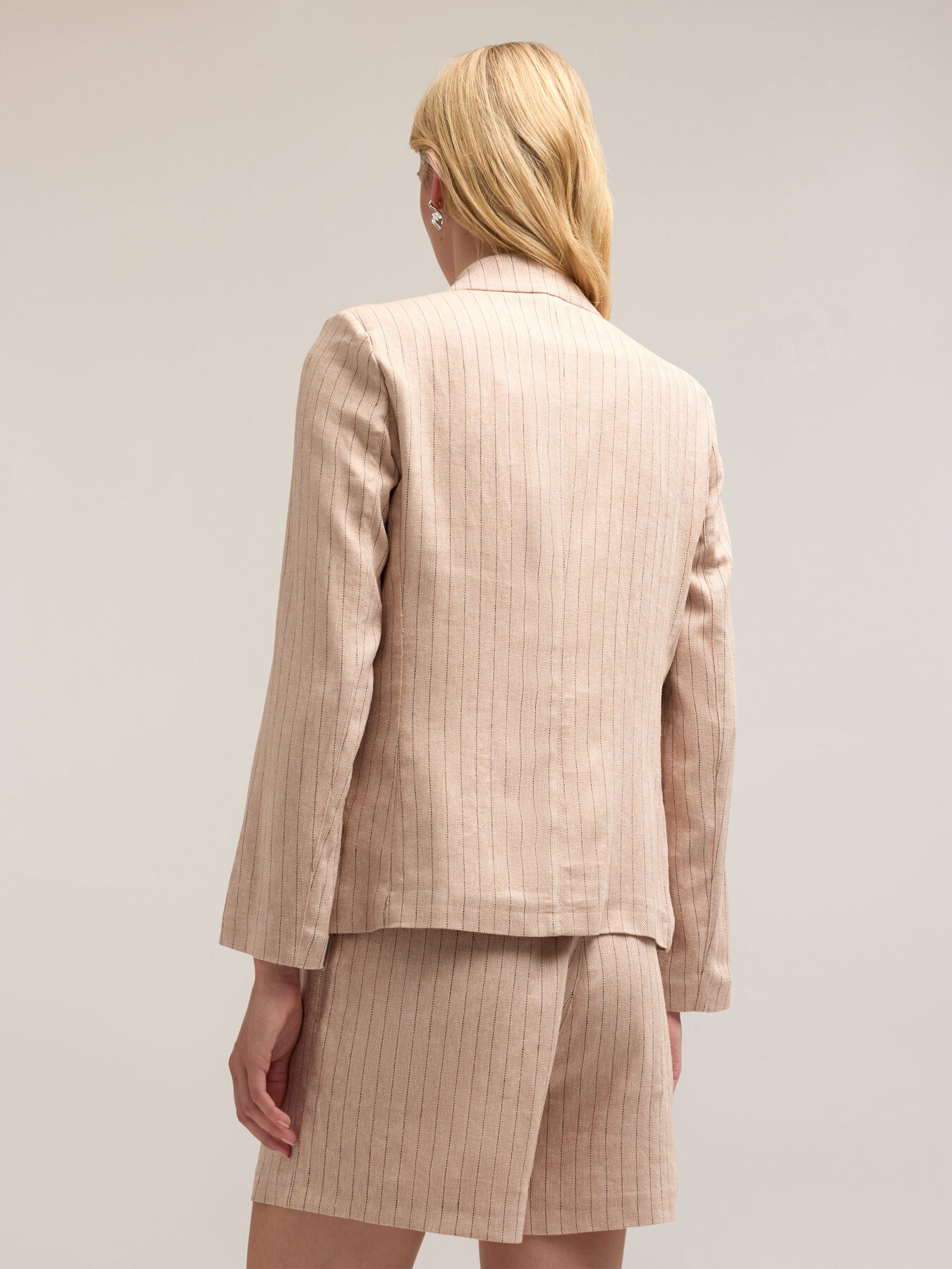 Linen blend viscose double-breasted blazer image number 1