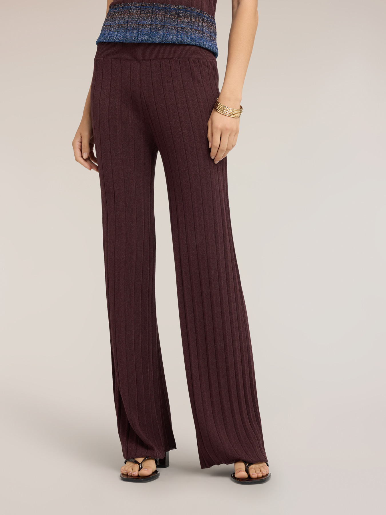 Pleated palazzo pants in lurex viscose knitwear image number 2