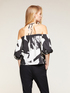Off-shoulder top in abstract patterned cotton image number 1