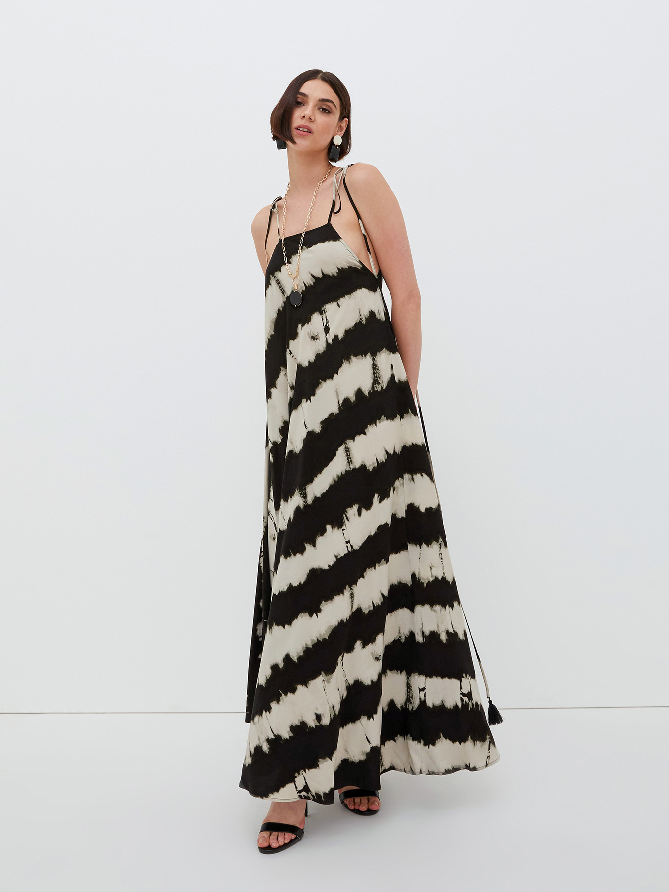 Vestido largo vaporoso fantas&iacute;a tye&dye image number 0