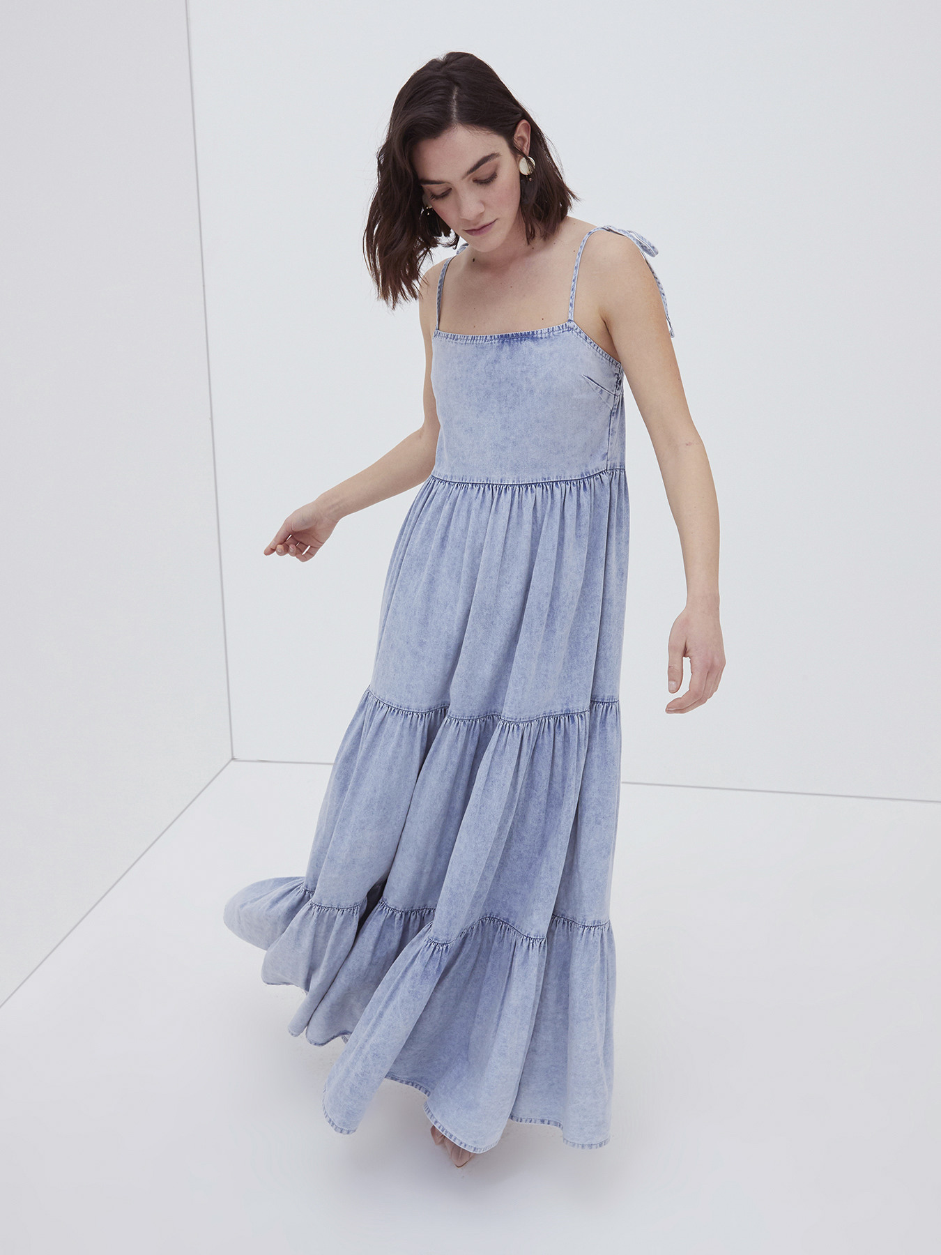 Long dress with chambray flounces image number 2