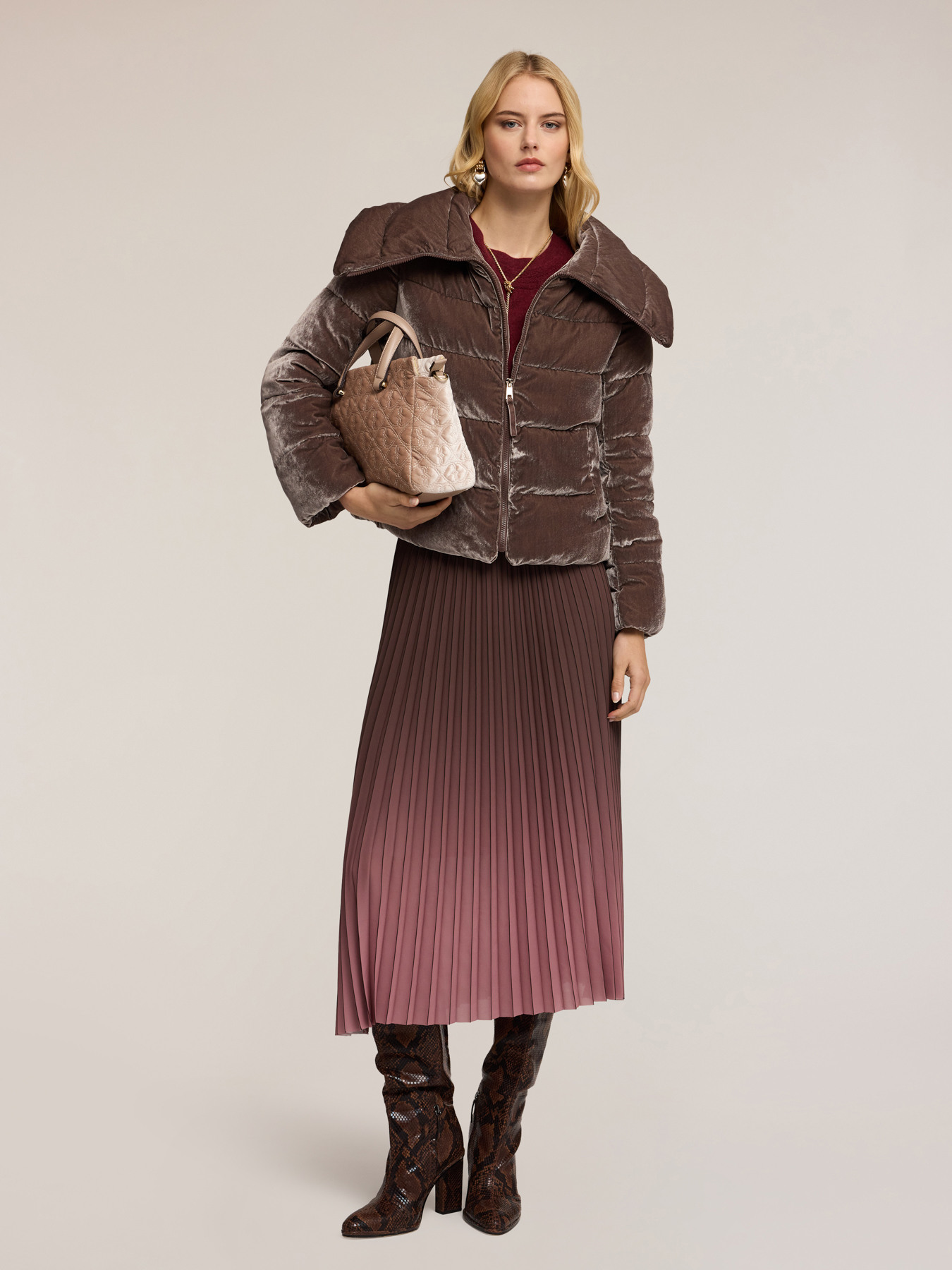 Heavy quilted velvet down jacket image number 0