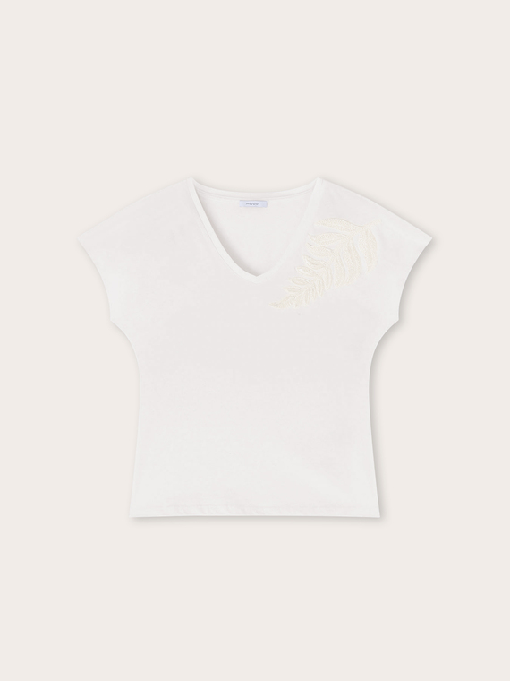 T-shirt avec broderie sur l'&eacute;paule