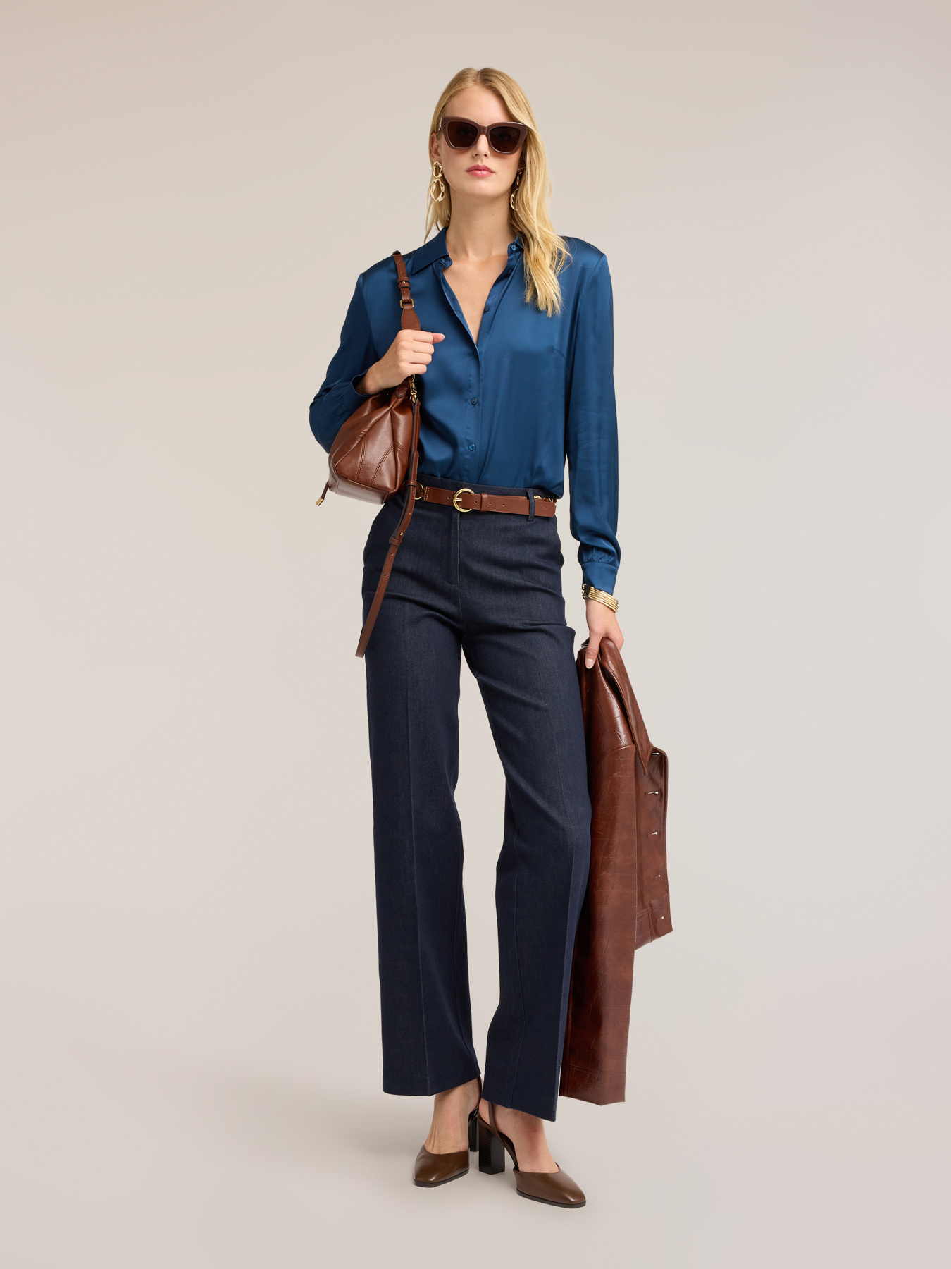 Tailored jeans with pressed crease image number 0