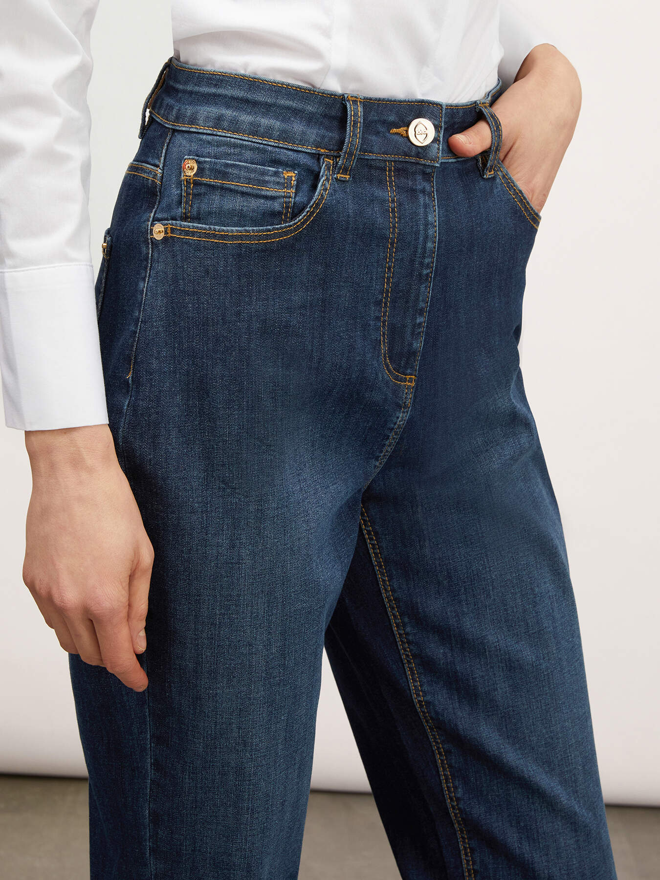 Jean relaxed fit Bella image number 2