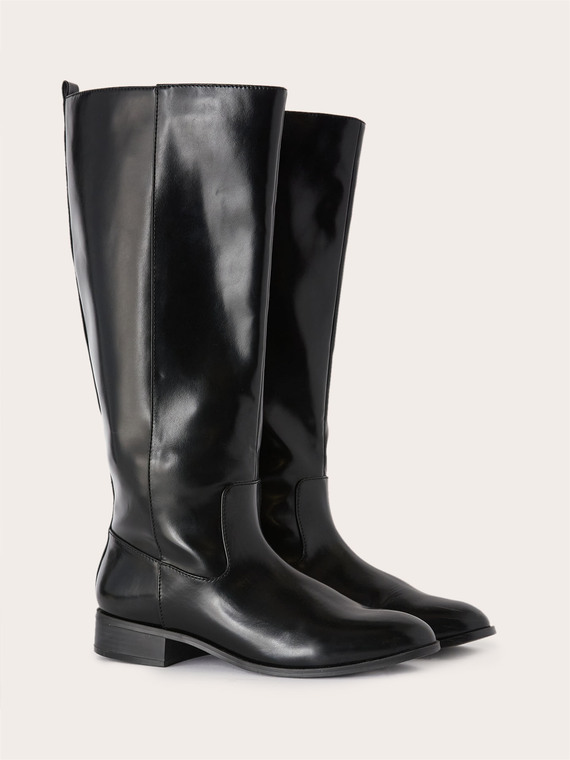 Bottines &agrave; clous