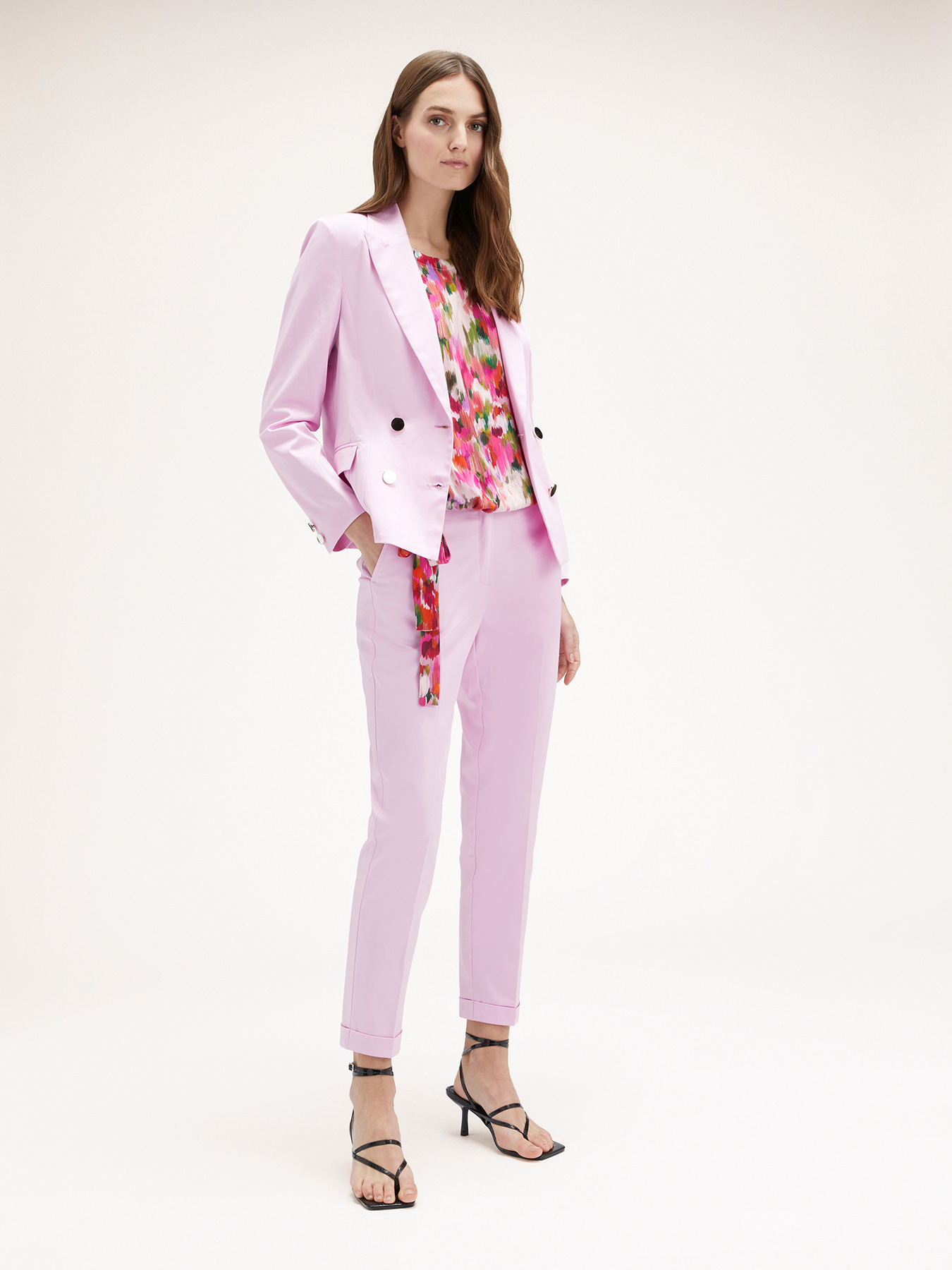 R&ouml;hrenhose mit Aufschlag image number 3