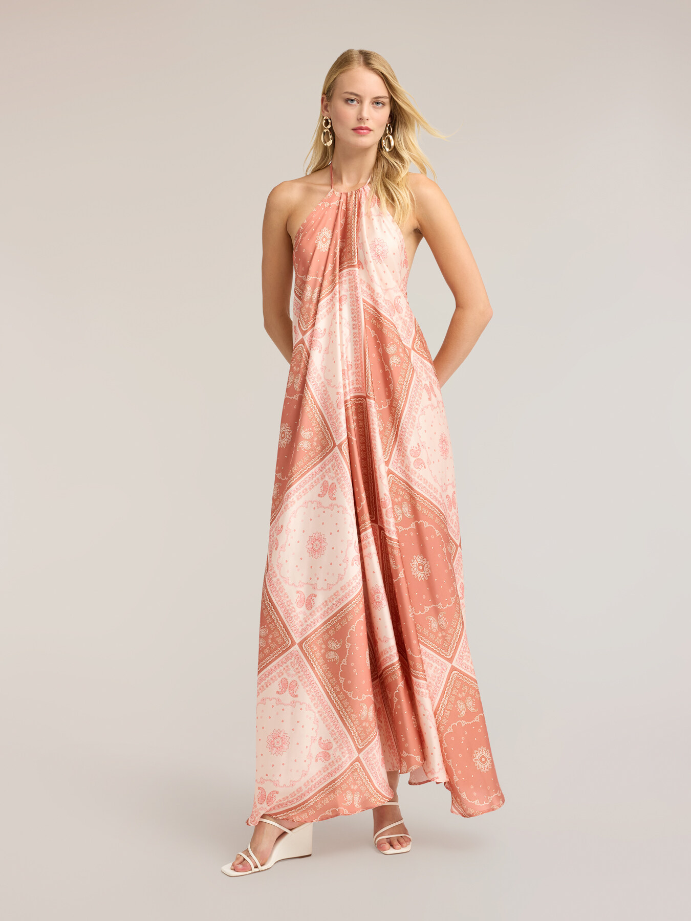 Long flared satin dress with print image number 2