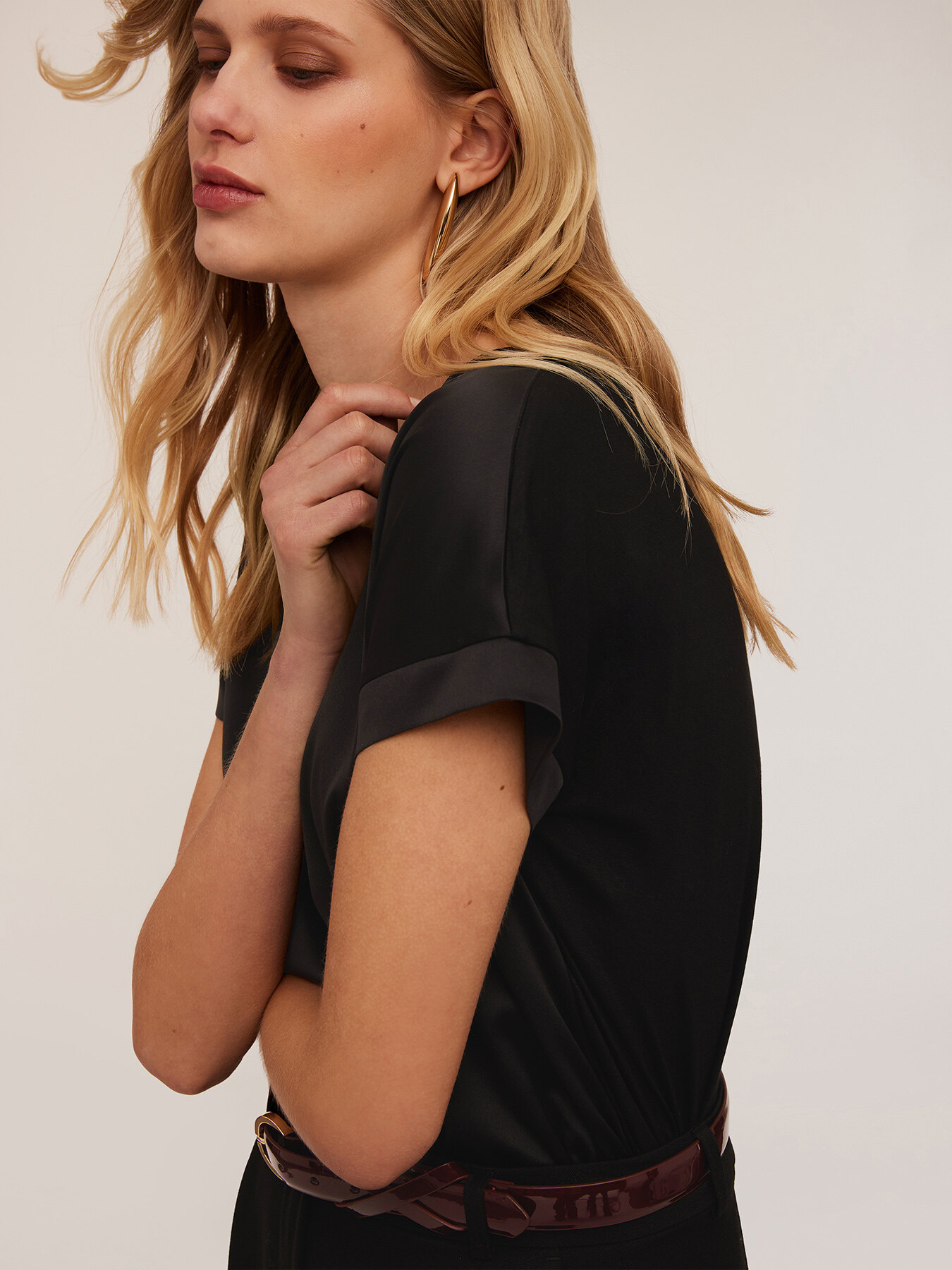 Two-material T-shirt image number 6
