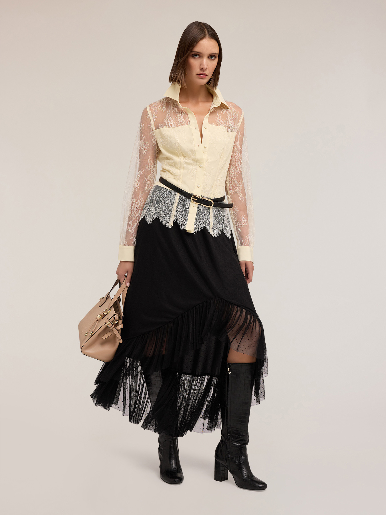 Asymmetrical flared skirt in plumetis image number 3