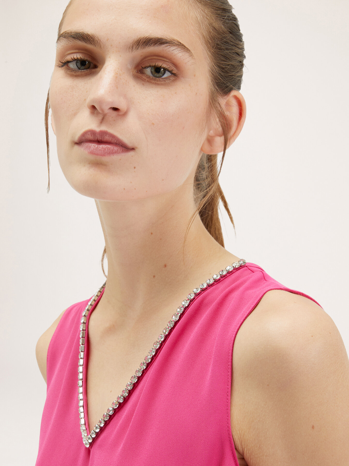 Top elegant cu pietre de cristal image number 2