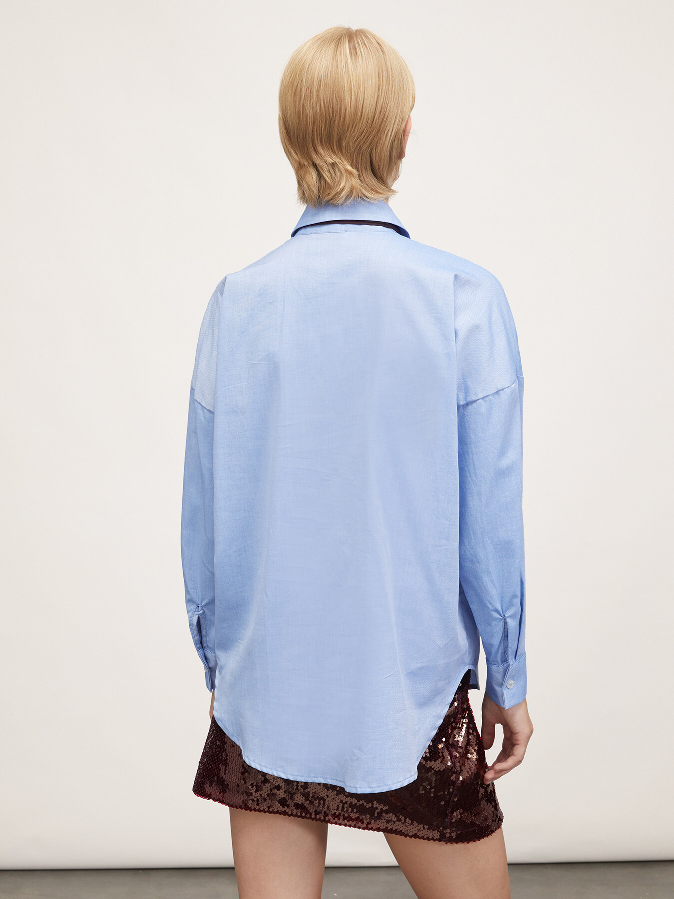 Camisa de tejido oxford con corbata image number 1