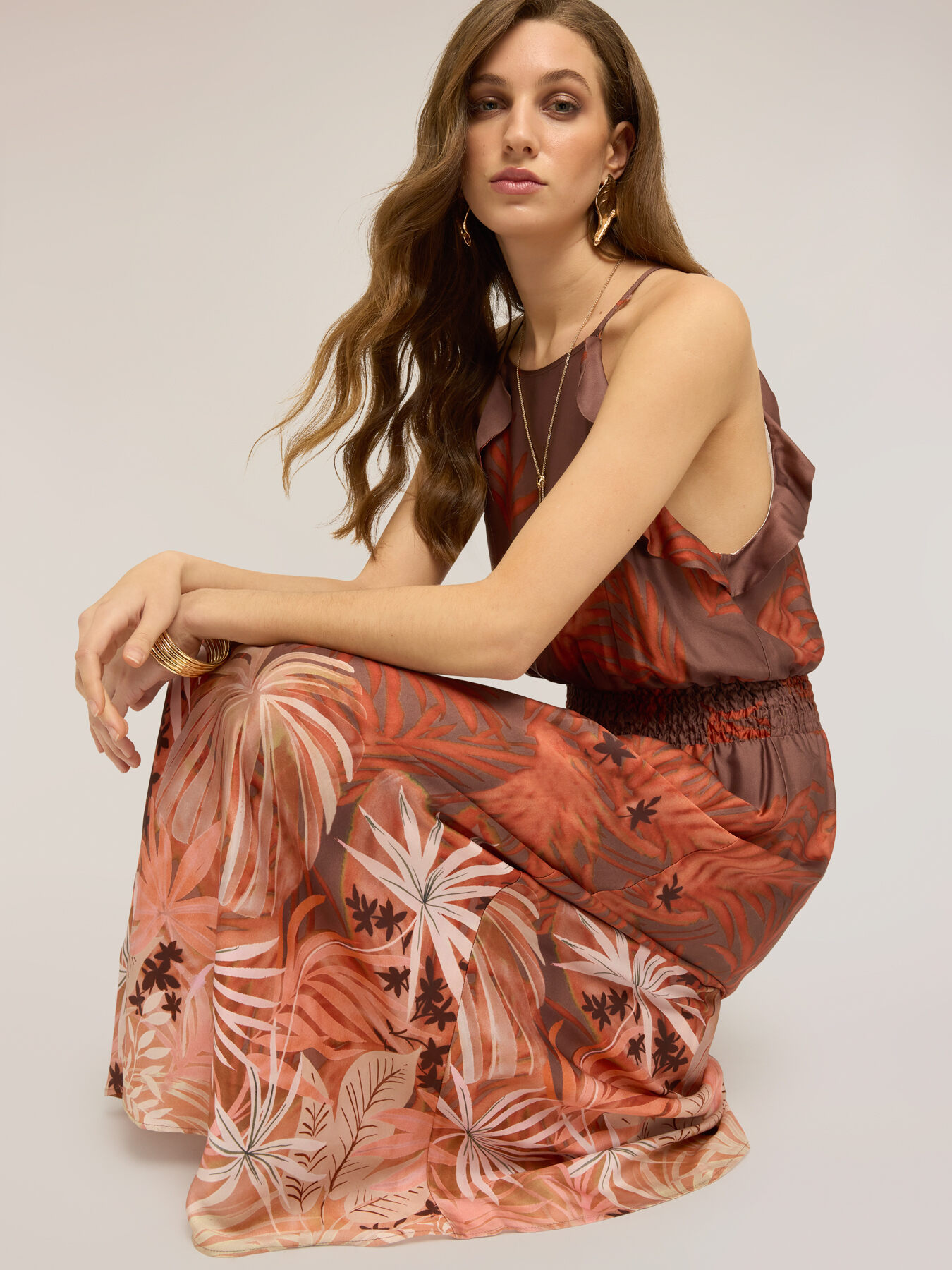 Long satin dress with print image number 3