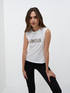 Top con scritta e strass image number 2