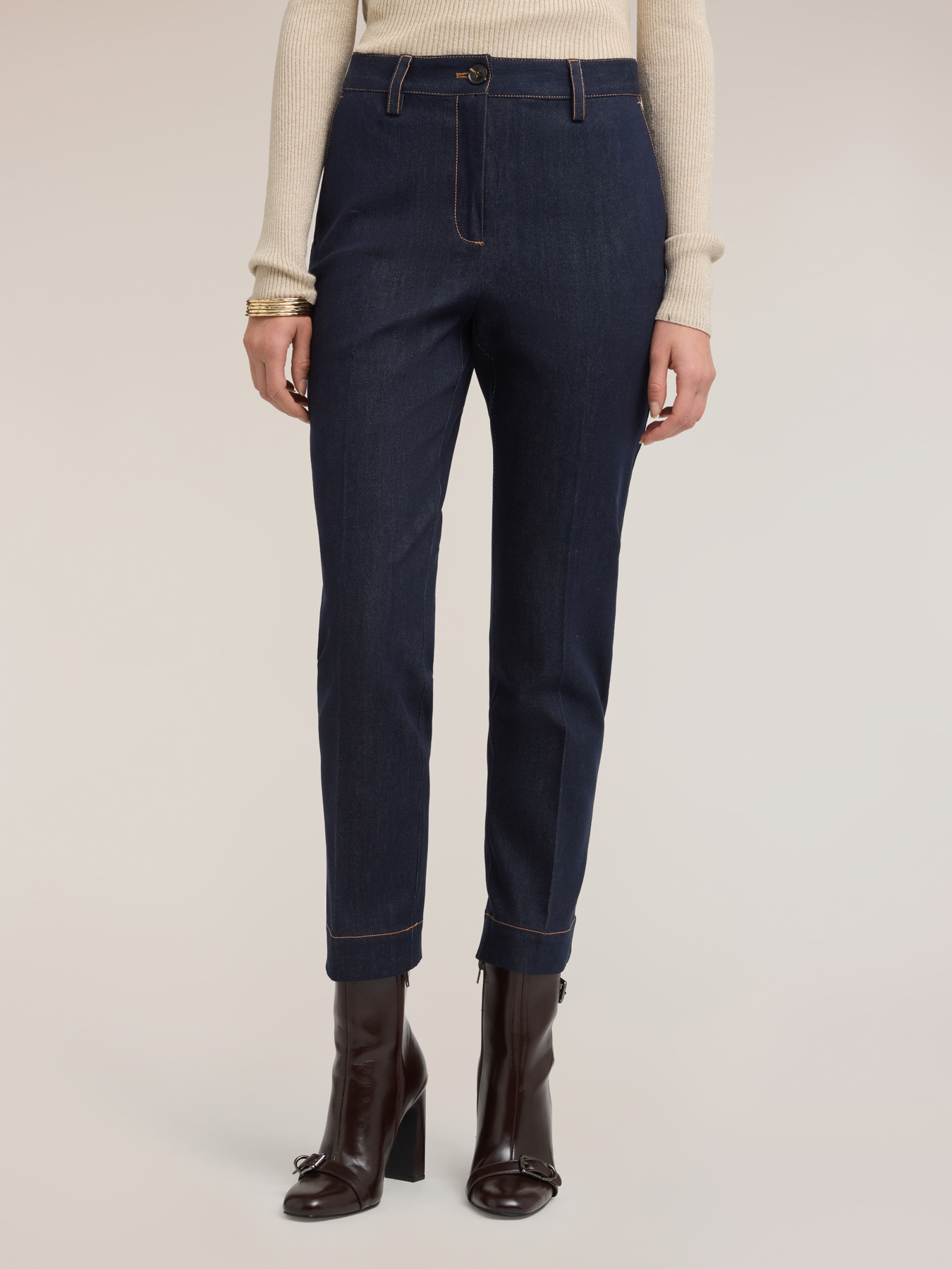 Tailored chino jeans image number 2