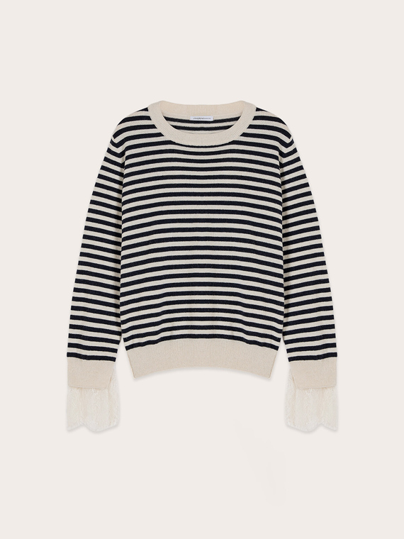 Pull ray&eacute; avec dentelle aux poignets