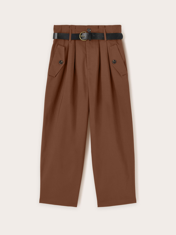 Trousers with pleats and belt