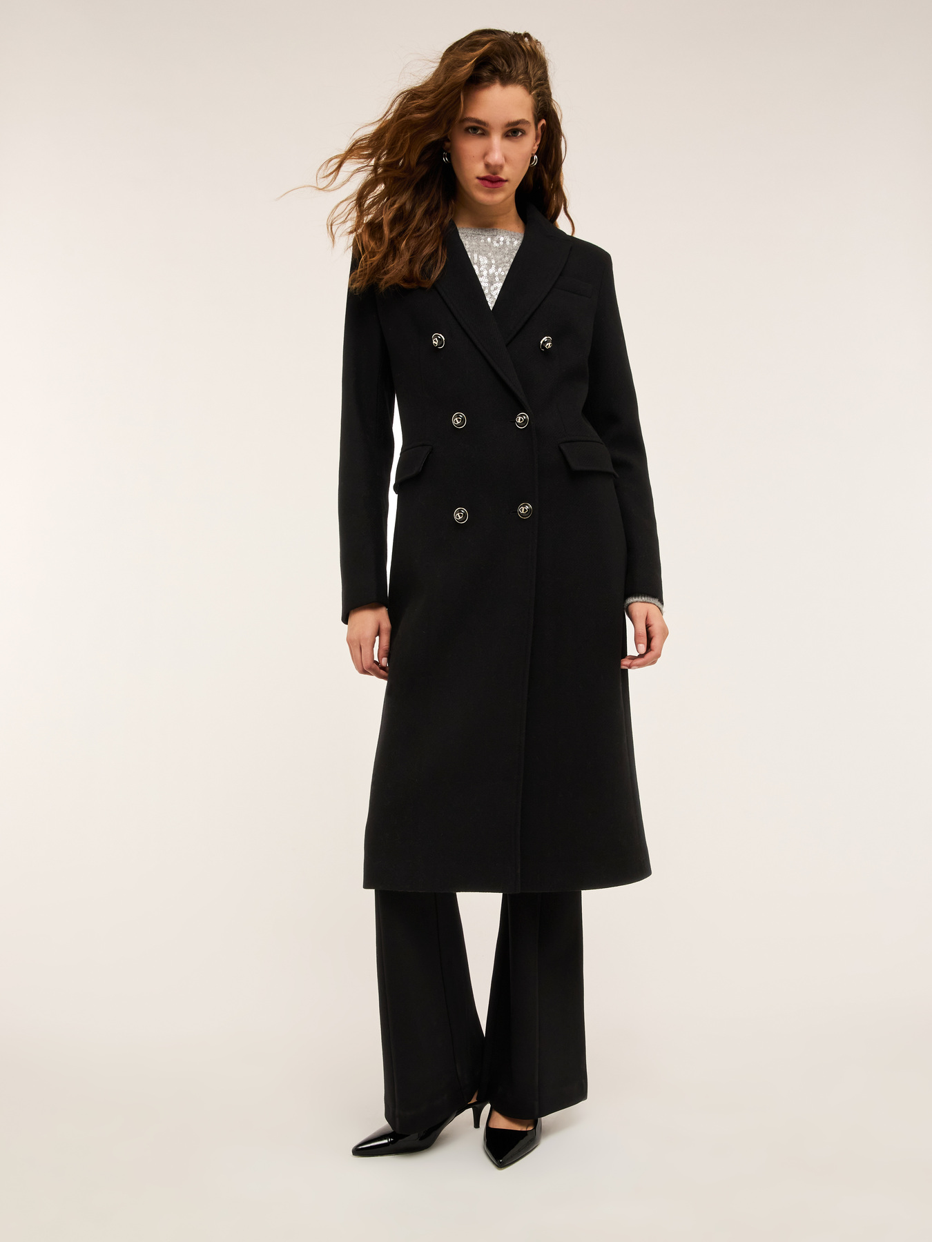 Abrigo de doble botonadura de pa&ntilde;o image number 2