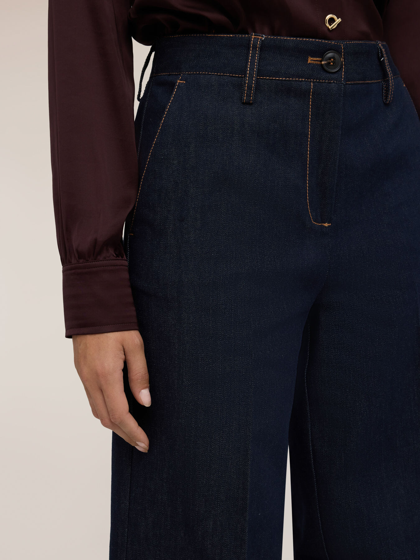 Tailored palazzo jeans image number 3