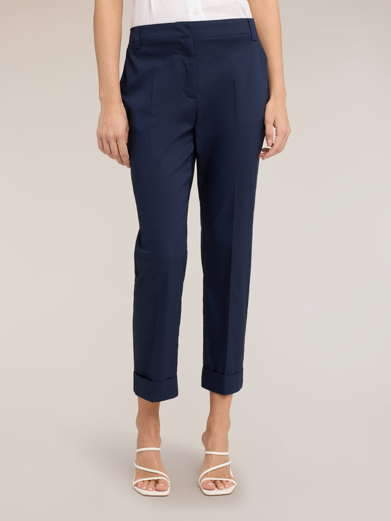 Pantalon court en m&eacute;lange de coton image number 2