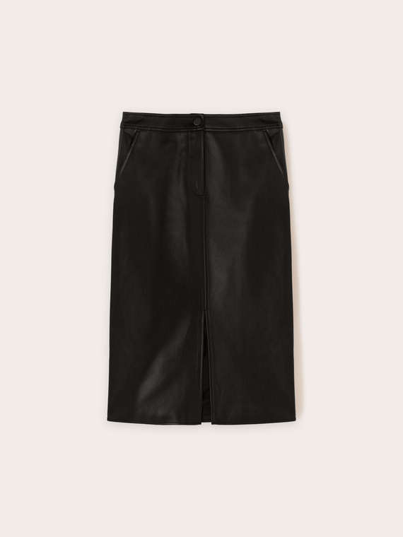 Pencil skirt in coated fabric