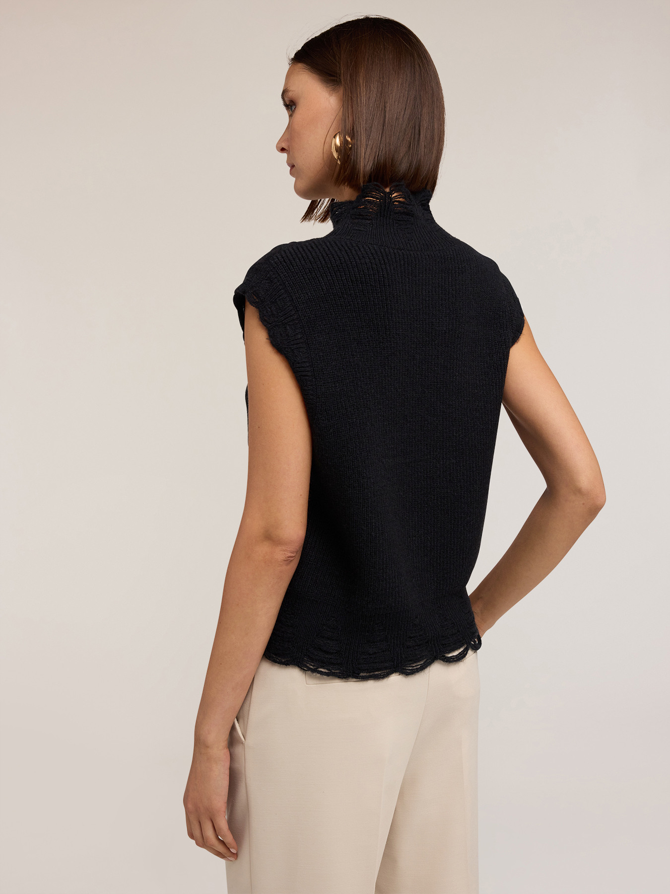 Gestrickter Pullover mit hohem Kragen image number 1