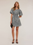 Kurzes Kleid mit Cut-Out-Detail und Animalier-Muster image number 0