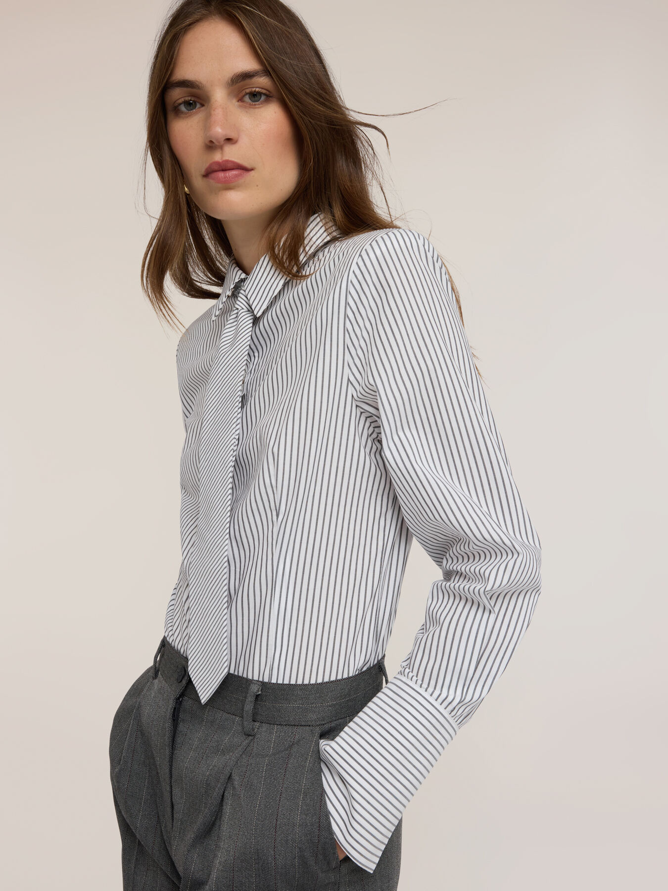 Striped poplin shirt with neck tie image number 3