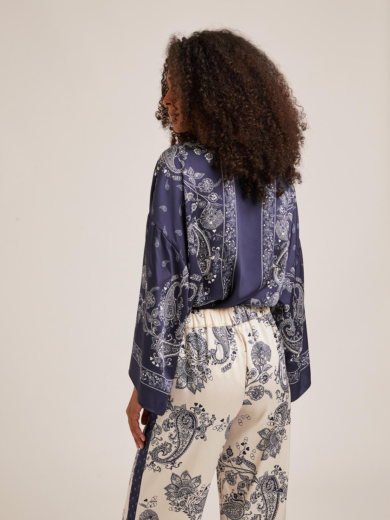 Chemise &agrave; imprim&eacute; foulard image number 1