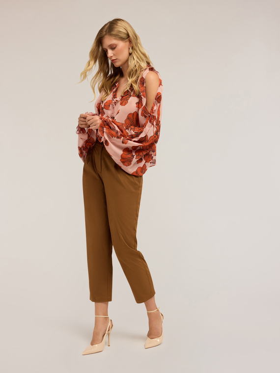Floral blouse with wide sleeves