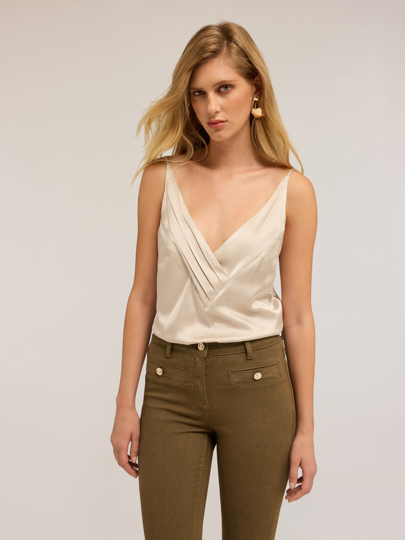 Top with draped edge image number 0