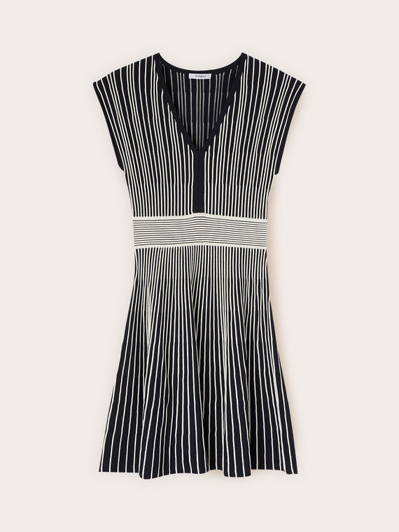 Vestido flare de punto a rayas