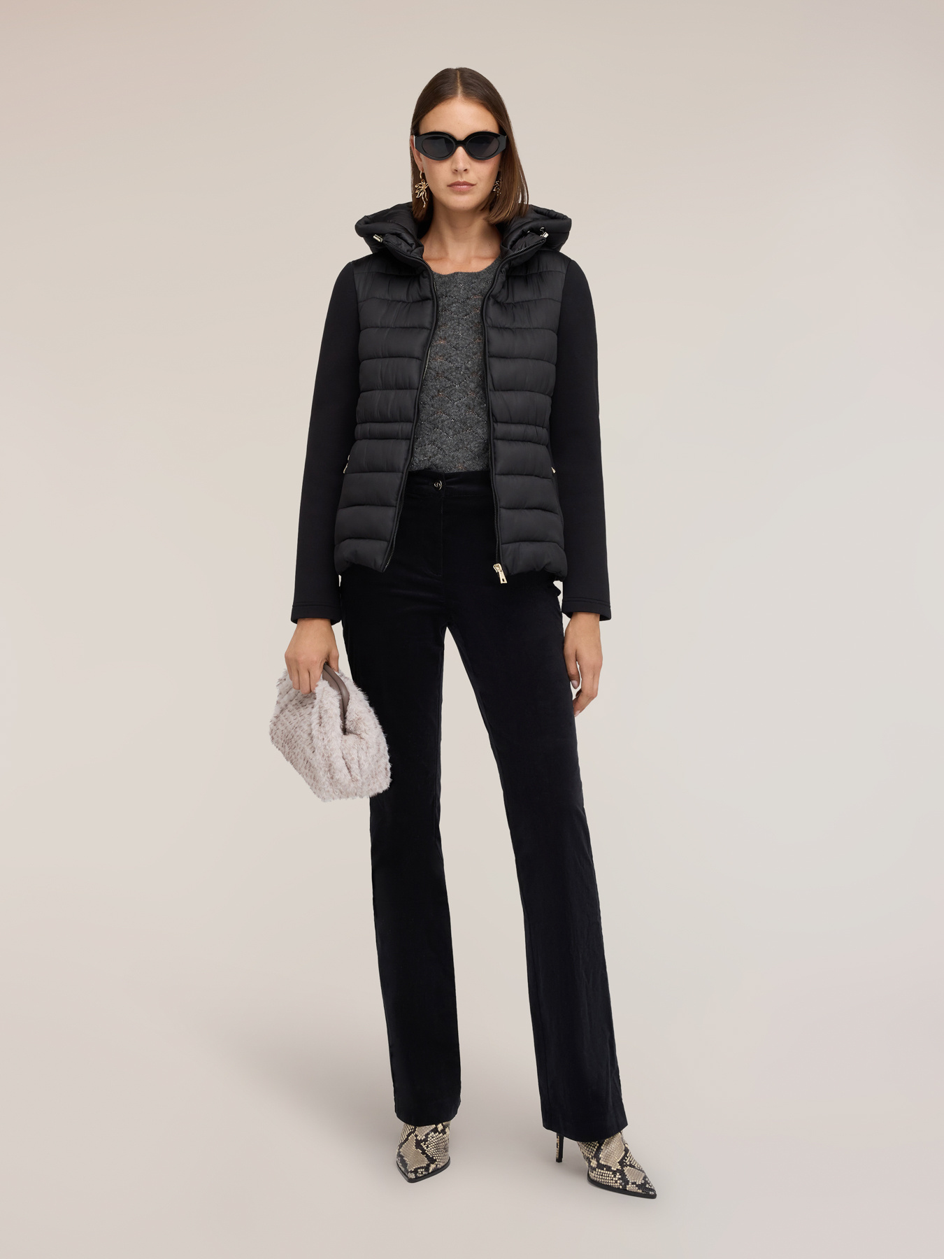 Lightweight hooded down jacket image number 2