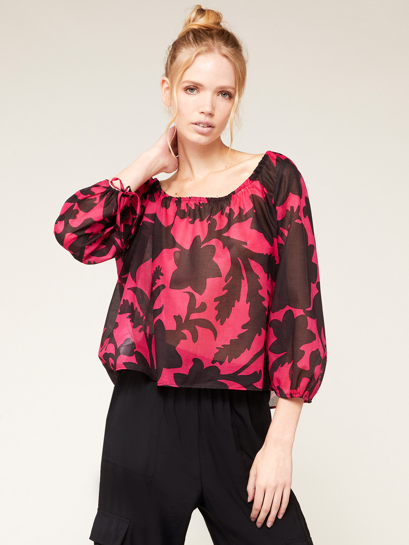 Summer floral patterned blouse image number 0