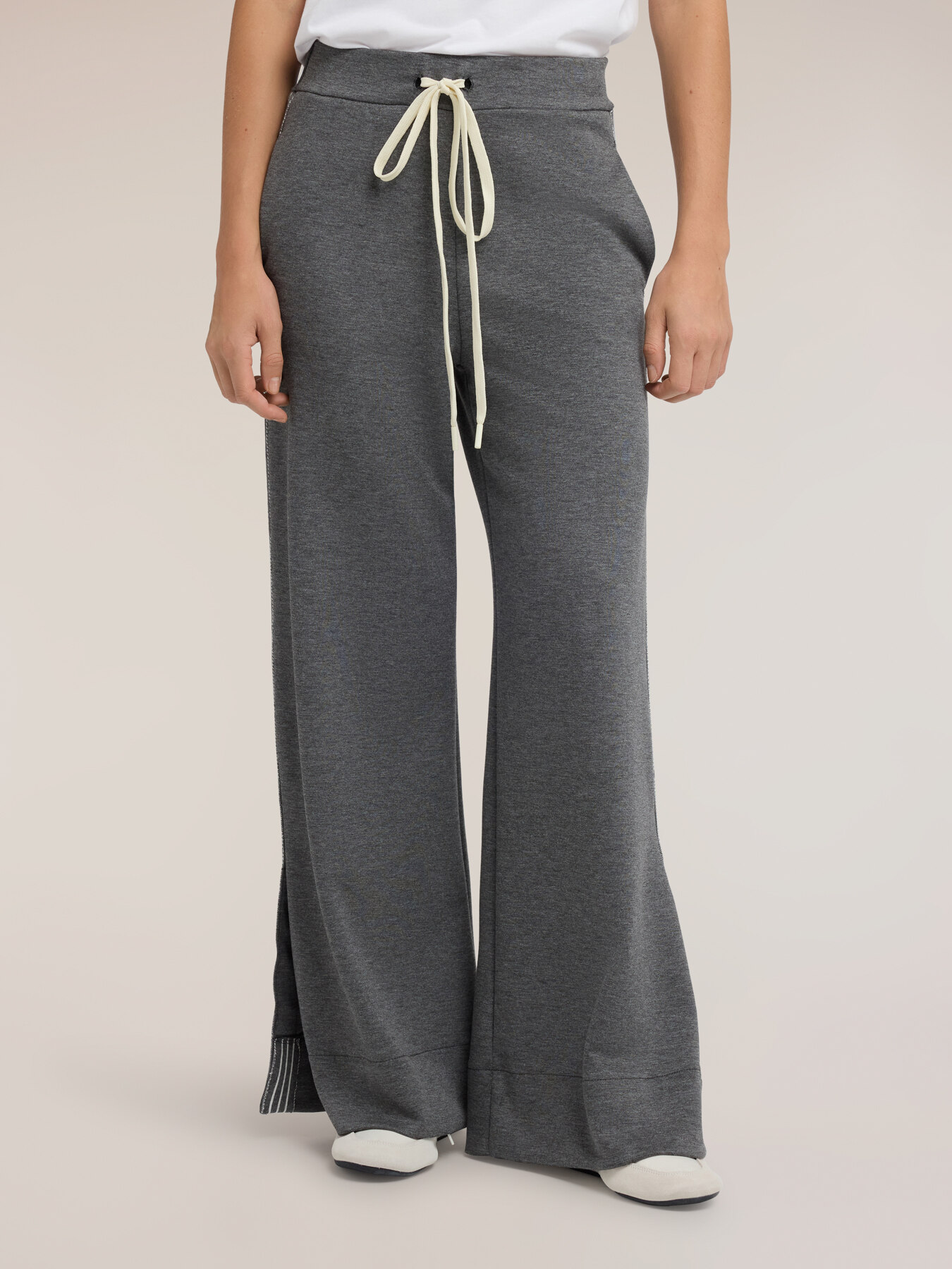 Palazzo pants in jersey with striped bands image number 2