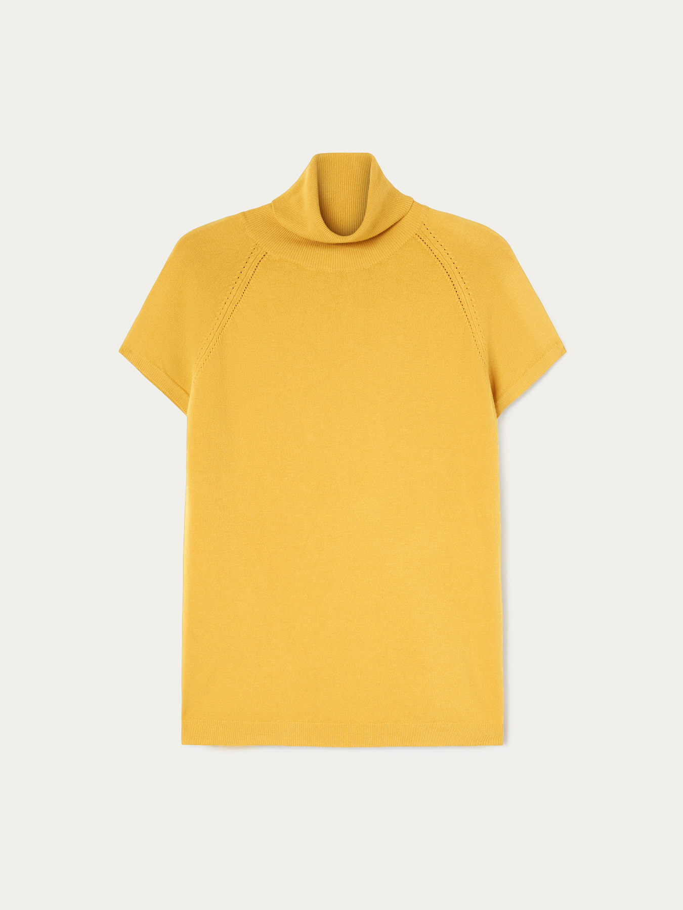 Turtleneck with short sleeves