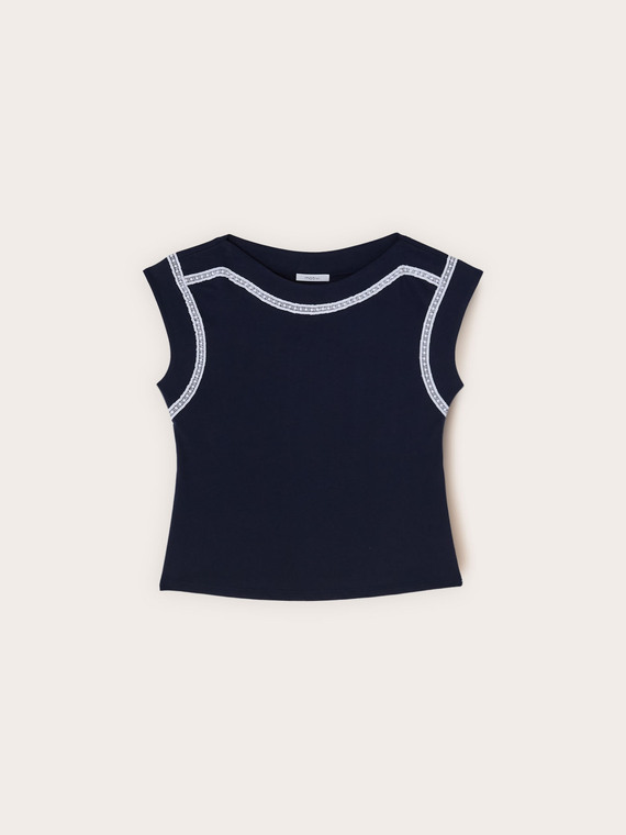 Kimono T-shirt with embroidery