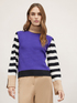 Sweater with striped sleeves image number 0