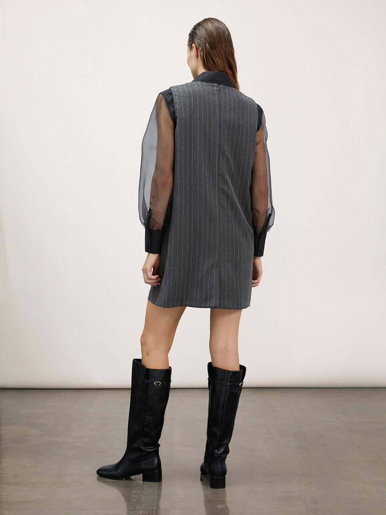 Vestido de tubo de rayas diplom&aacute;ticas con cristales image number 1